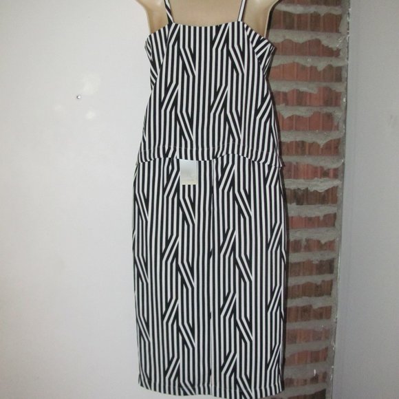 TRISTAN Skirt Suit Set Halter Top NWT Size 2 XS - Picture 2 of 10